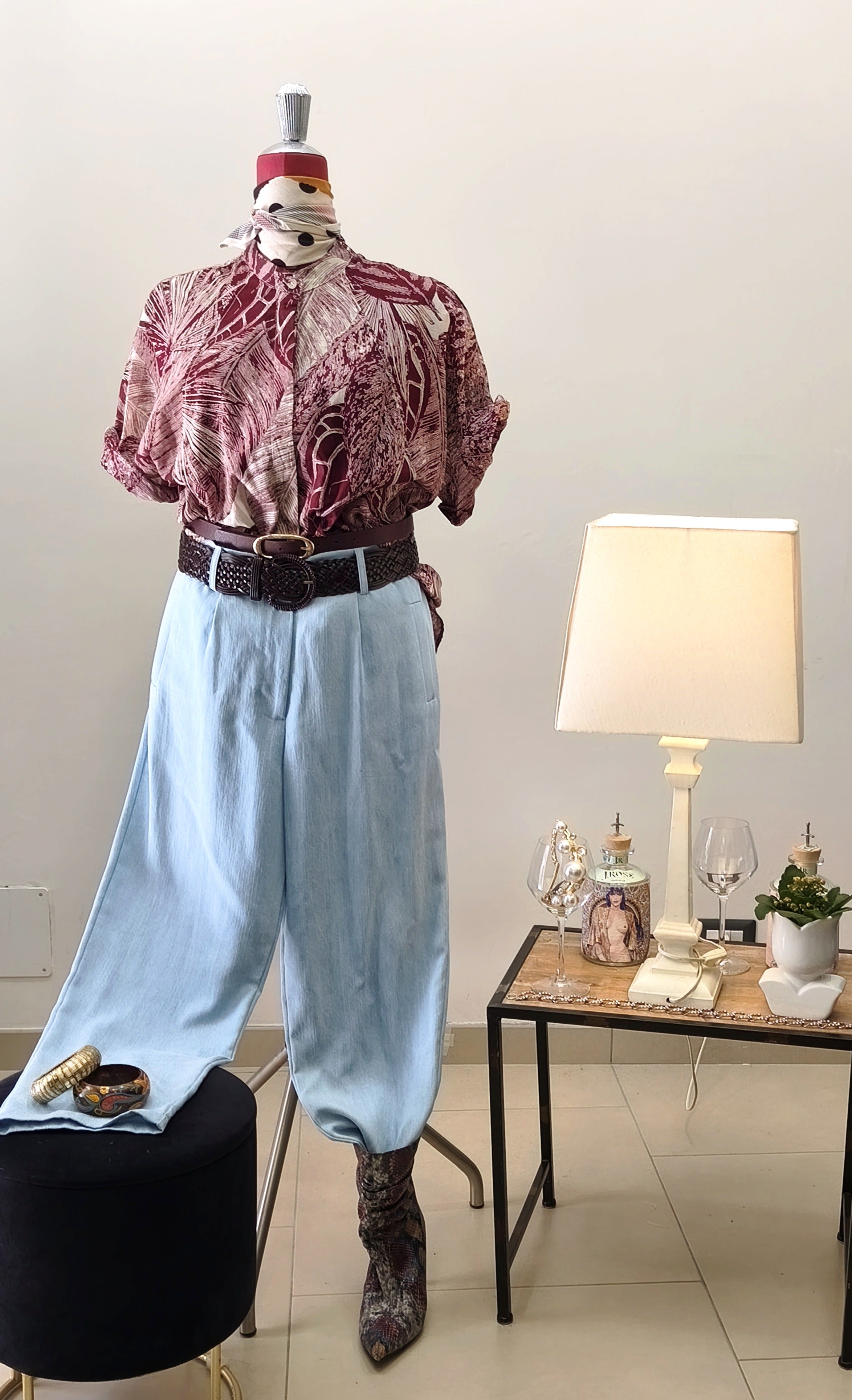 PANTALONE IN DENIM MORBIDO CON ELASTICO SU CINTA DIETRO