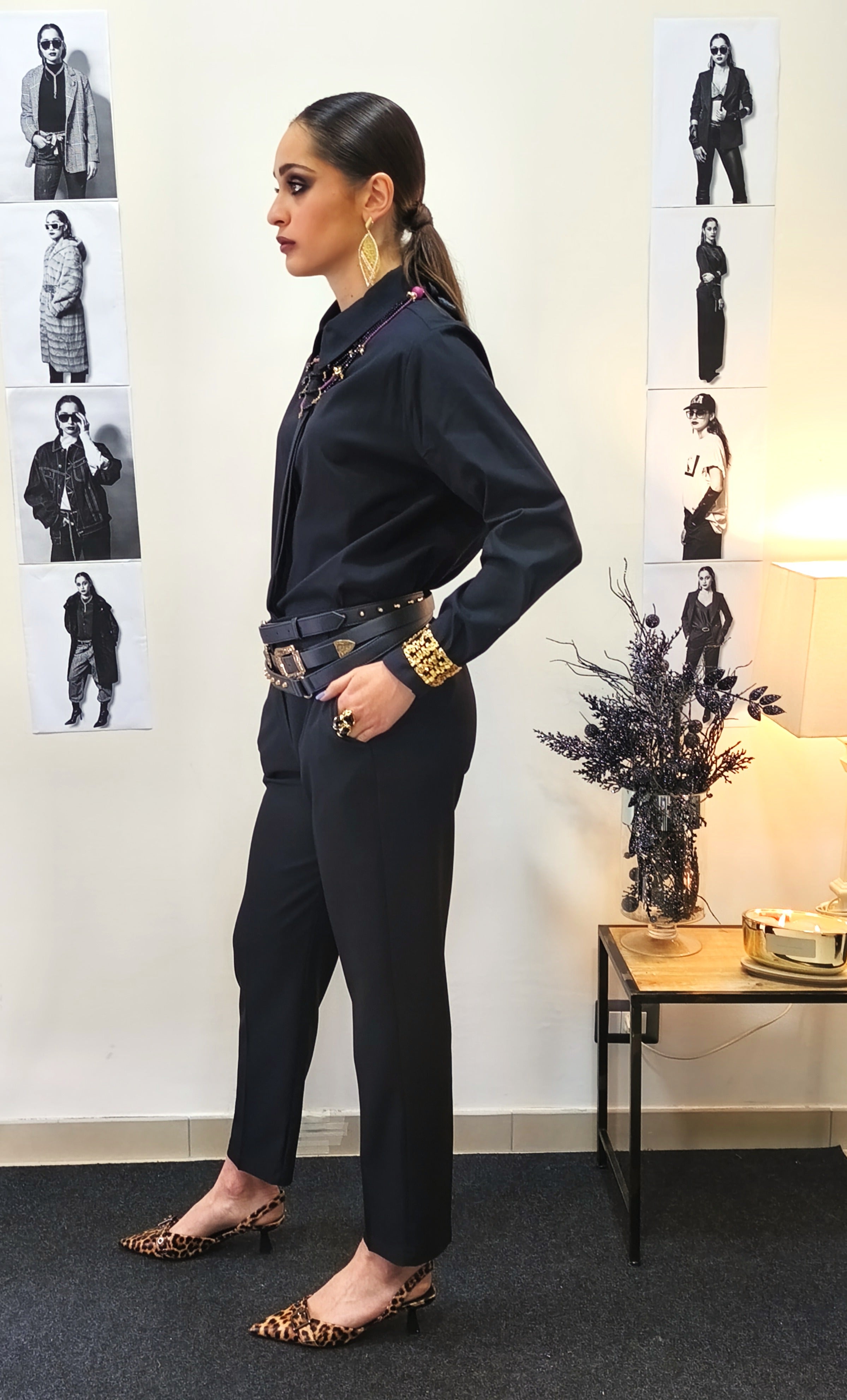 PANTALONE ELEGANTE CON ELASTICO SULLA CINTA DIETRO