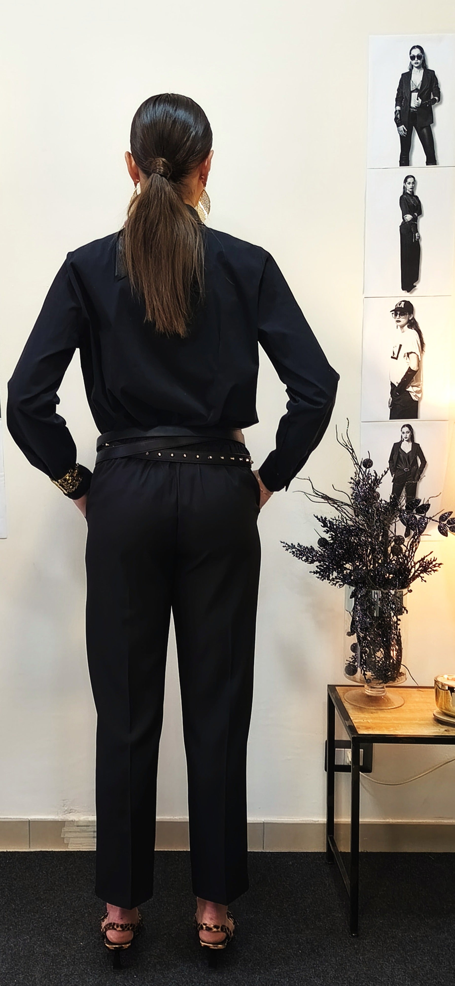 PANTALONE ELEGANTE A SIGARETTA CON ELASTICO SULLA CINTA DIETRO