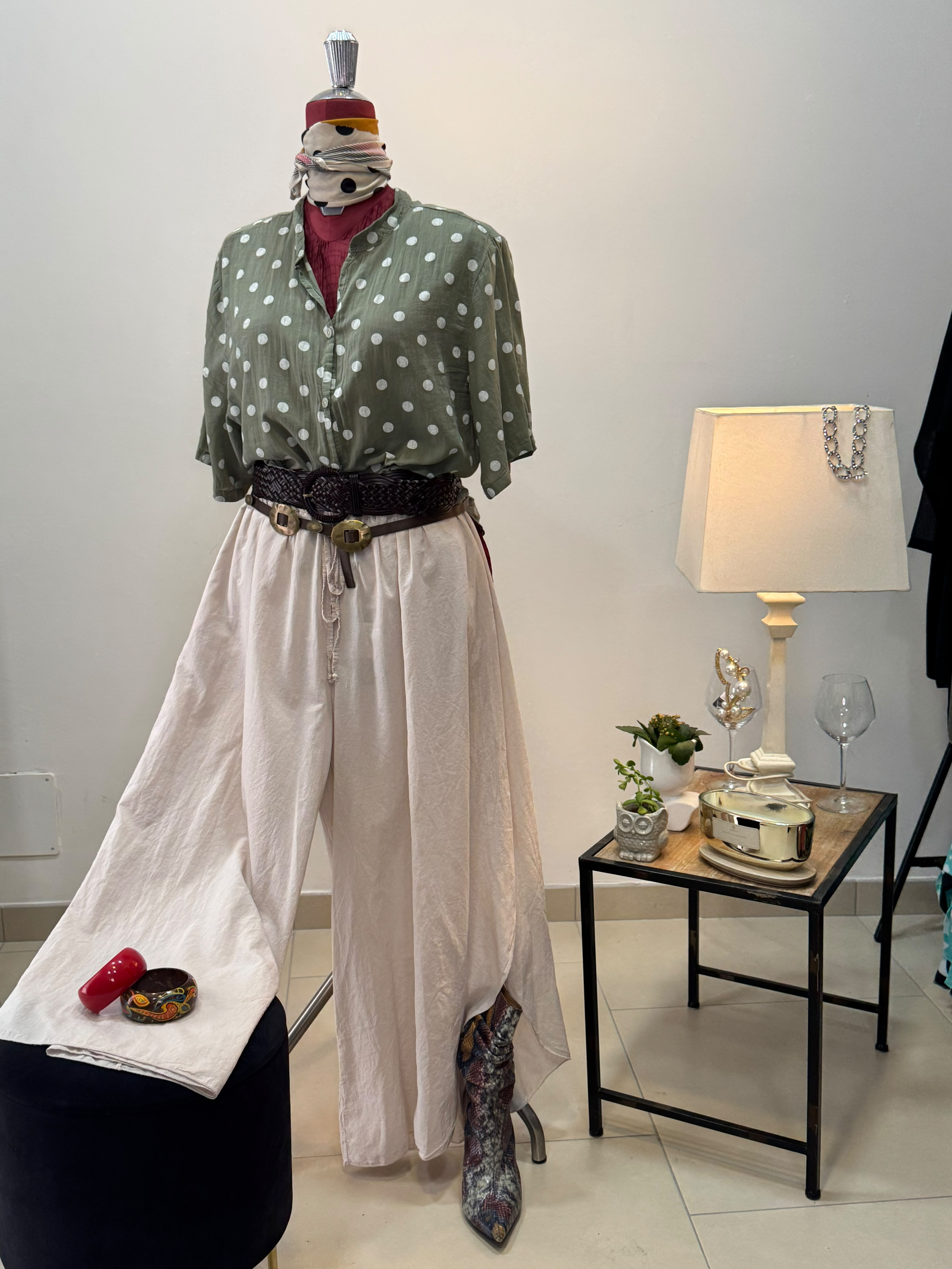 PANTALONE IN COTONE CON SPACCHI SUL FIANCO
