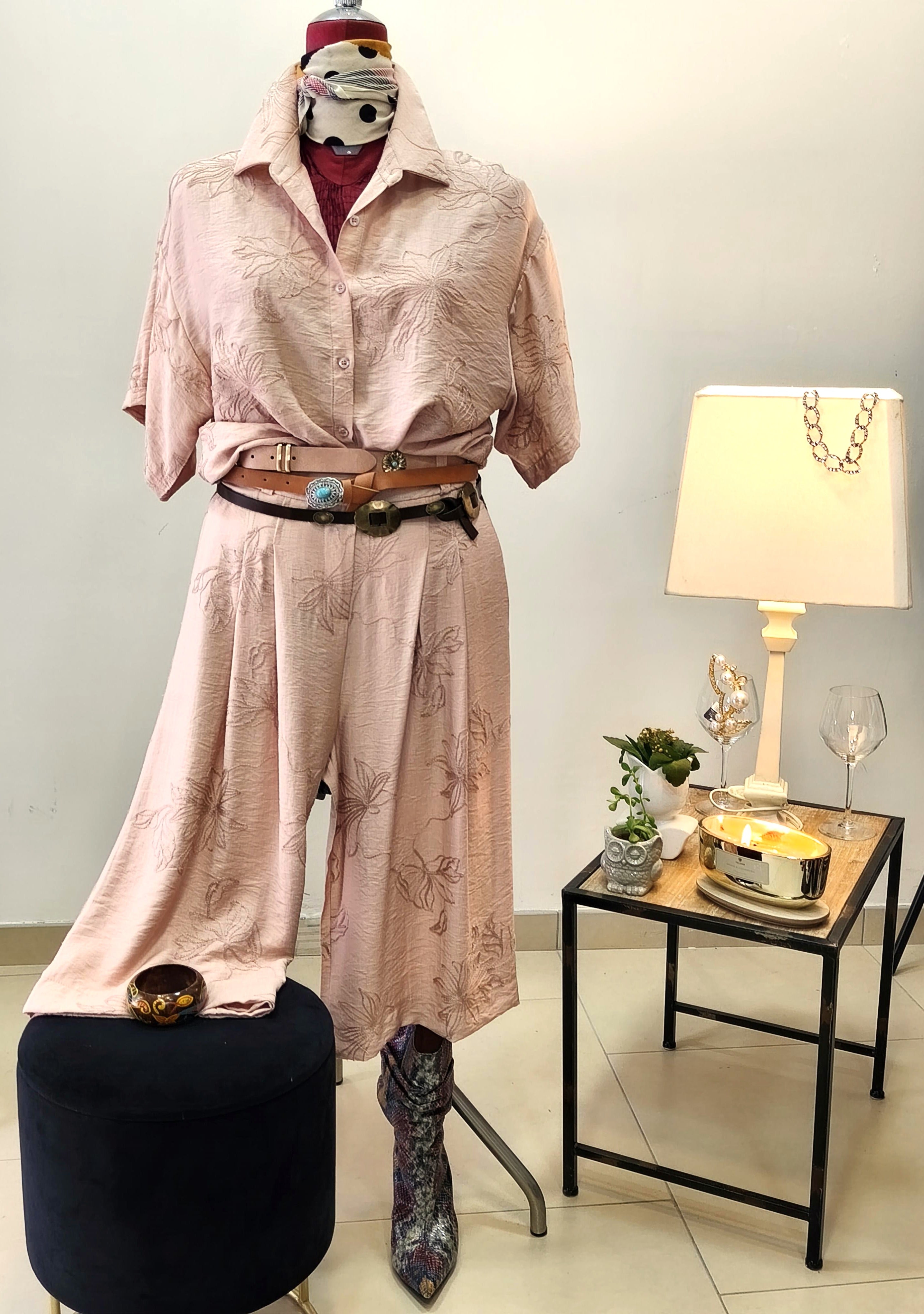 COORDINATO CON RICAMO FIORE
