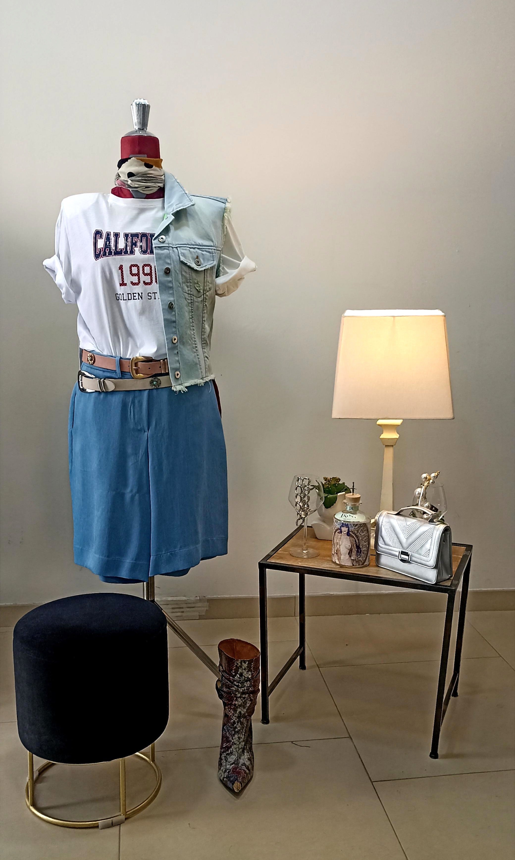 SHORT EFFETTO DENIM